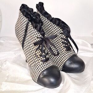 Fantasma Women's Ankle Booties Houndstooth Victorian Style Heels Lace Up 9